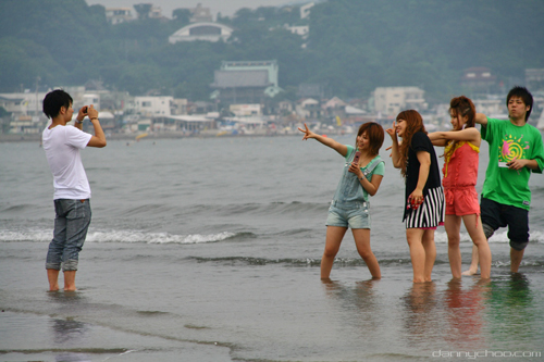 Este Verano a las Playas de Kanakawa