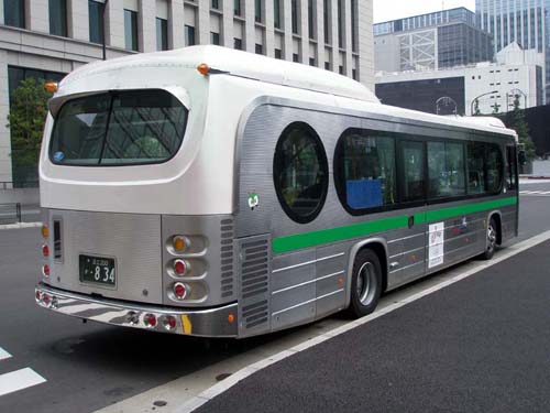 Un paseo virtual por Tokyo con los Autobuses “Submarino”