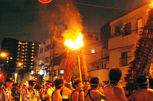 Gangara, el Matsuri del Fuego