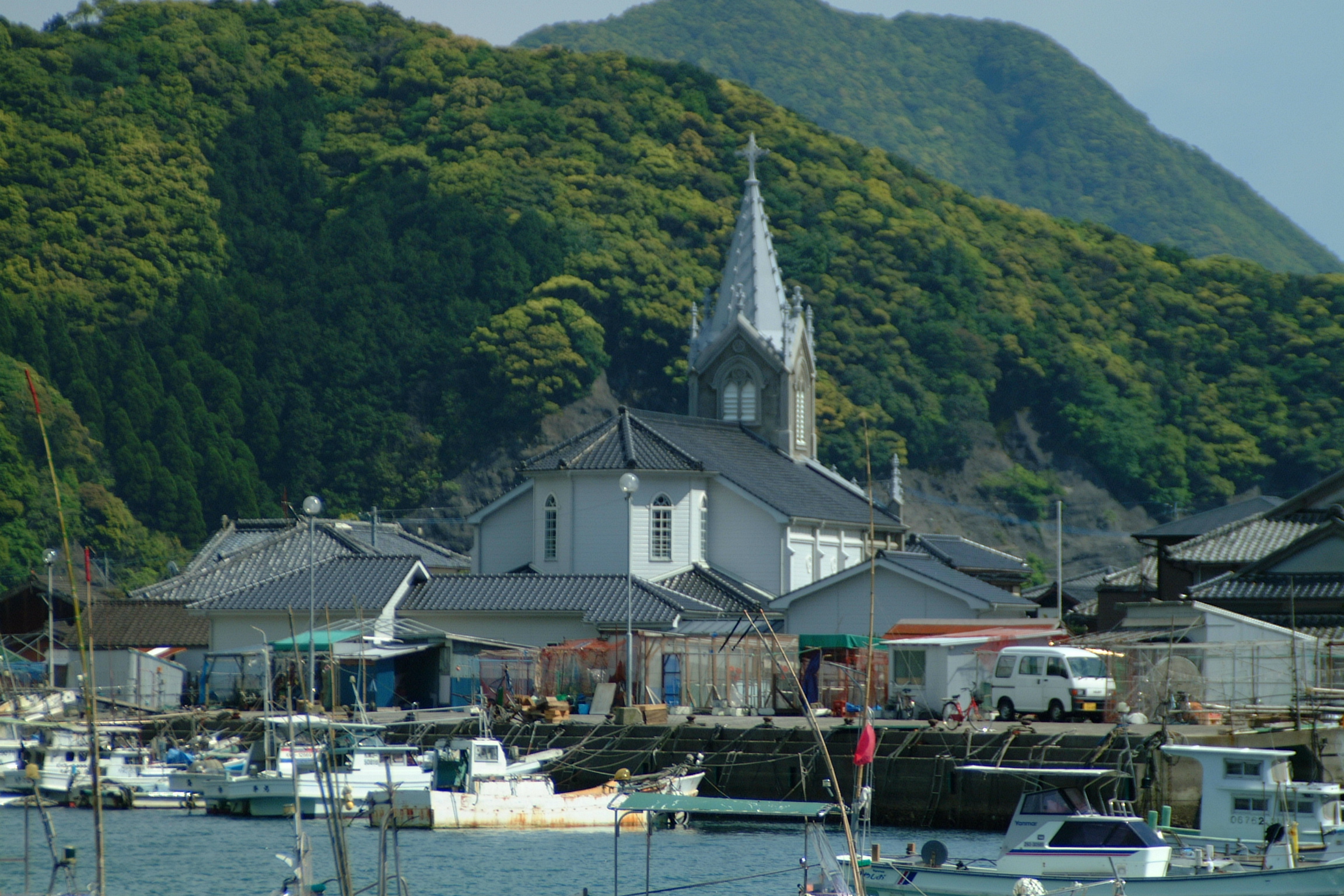 Sakitsu, una aldea con Catedral