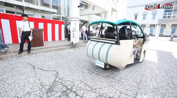 coche_japones_cojines_03