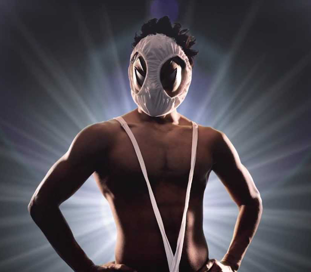 “Hentai Kamen”, el Super Héroe japonés con bragas como máscara ya tiene su propio ramen.